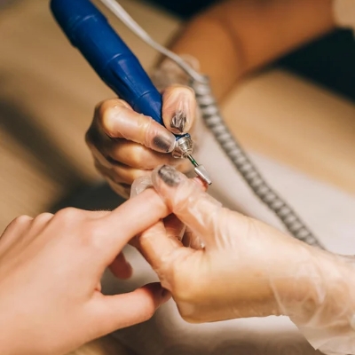 Nail extensions removal